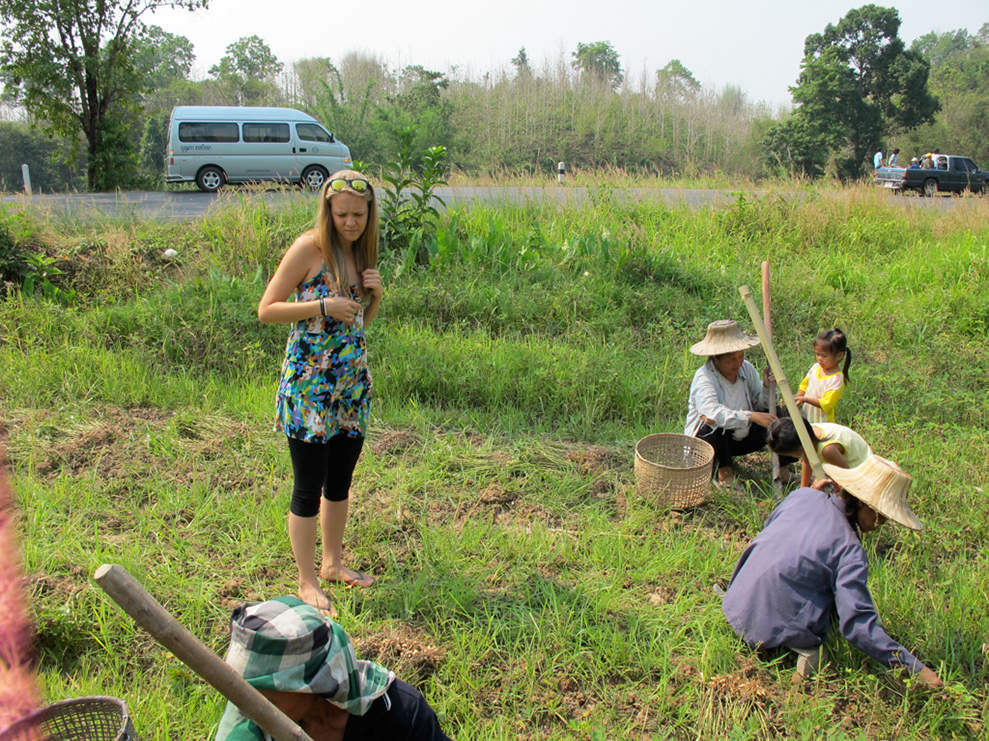 %_tempFileName04_26_12%20Thailand%20117%