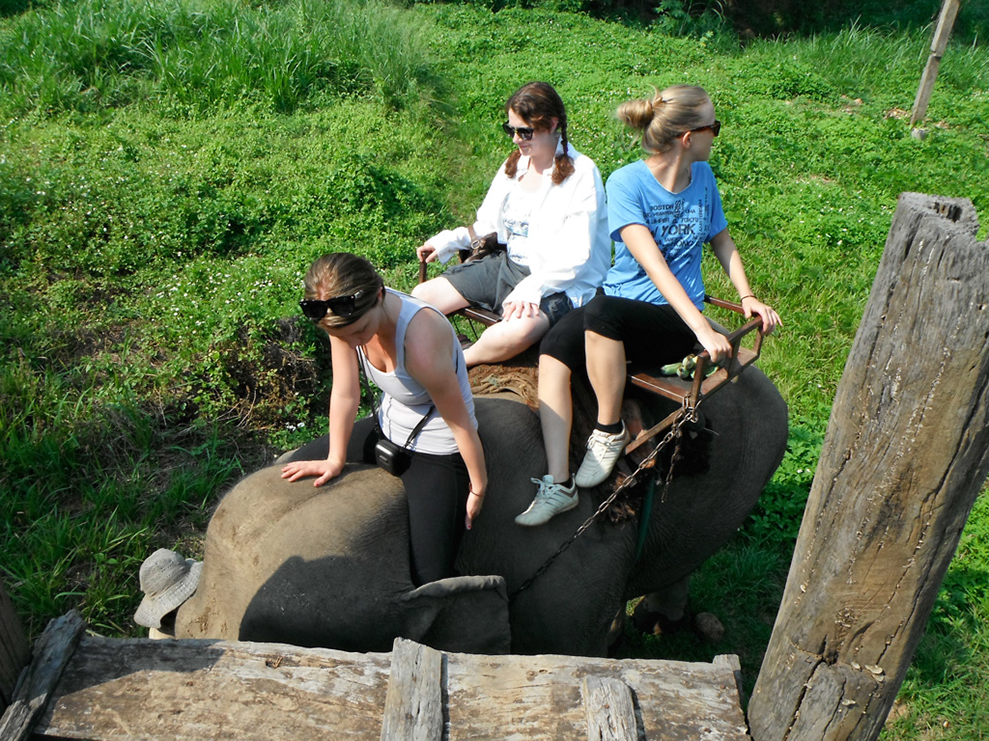 %_tempFileNameSongkran%202012%20080%