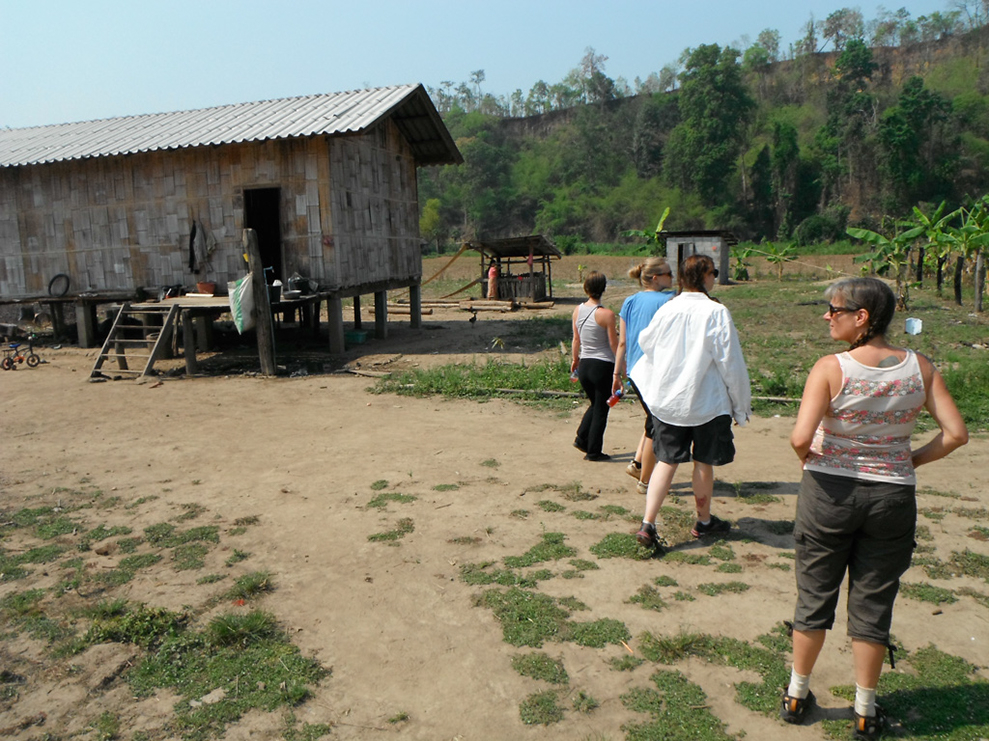 %_tempFileNameSongkran%202012%20083%