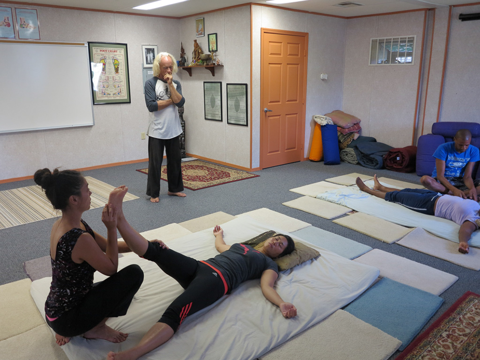 %_tempFileNameDaniel%20Kram%20SomaVeda%20Thai%20Yoga_3499%